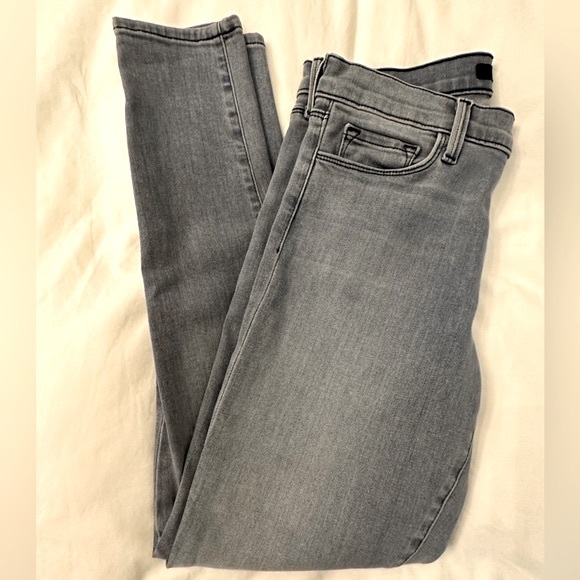 J Brand mid rise Capri jean - Picture 6 of 10